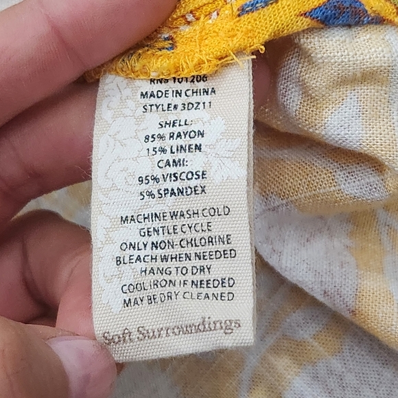 Soft Surroundings Women Mustard Floral Linen Blend Tunic Boho Back Keyhole sz PM - Picture 5 of 8